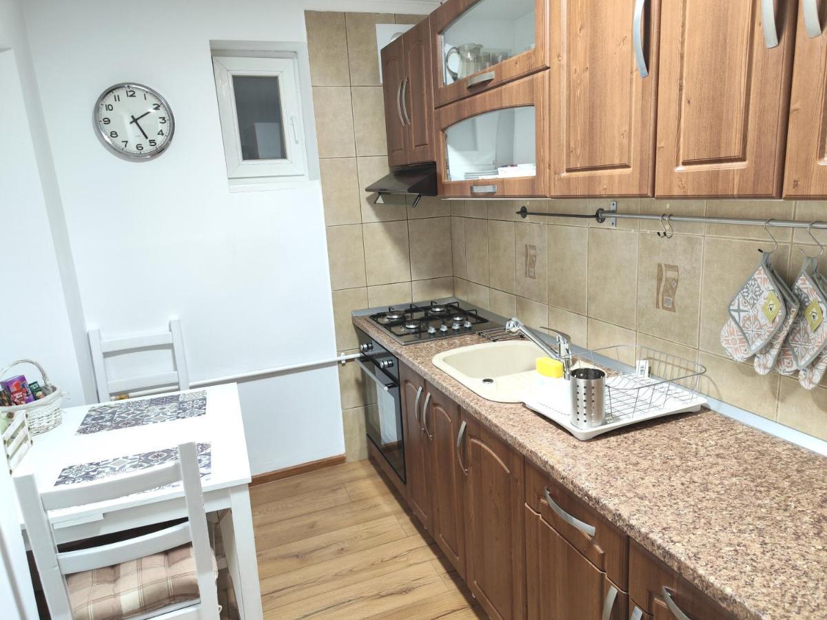 Platinum Apartment - Apartament Cu 3 Camere, 2 Dormitoare, 2 Bai, Bucatarie Complet Utilata, 2 Balcoane Βουκουρέστι Εξωτερικό φωτογραφία